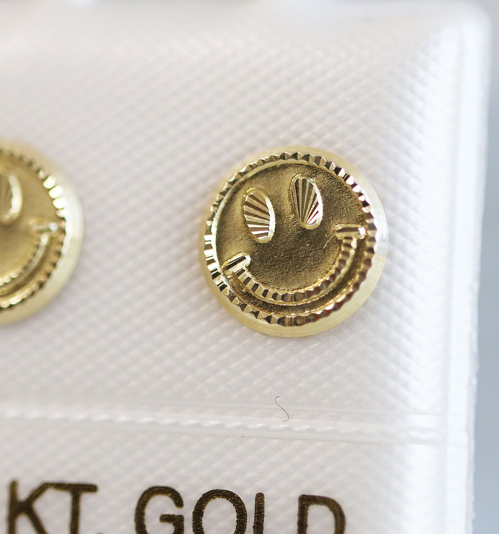 Broquel Oro 10k Carita sonriente