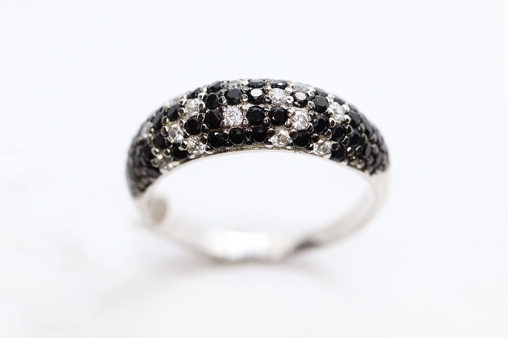 Anillo Plata .925 con Baño de Rodio y Zirconias