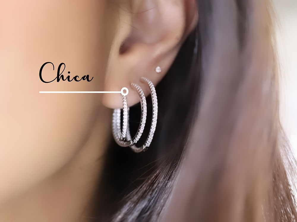 Arracada delgada chica 2cms Plata 925 baño Rodio