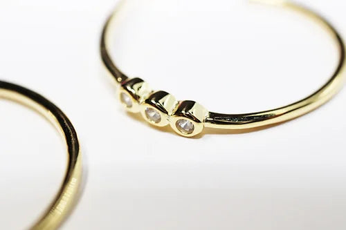 Arracadas con 3 Czs Plata .925 baño Oro