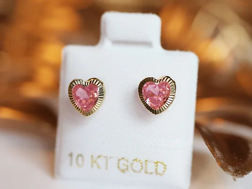 Broquel Oro 10K Recto Corazón 6x6mm Bisel diamantado