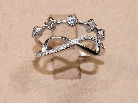 Anillo Infinito Plata .925 Baño Rodio y Zirconias