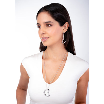 Collar en baño de rodio con dije de corazón pulido