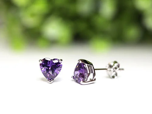 Aretes CZ Corazón Morado Plata .925 baño Rodio