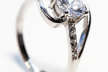 Anillo Solitario Plata .925 baño Rodio